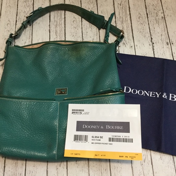 Dooney & Bourke Handbags - Dooney & Bourke Medium Zip Hobo Sac Seafoam